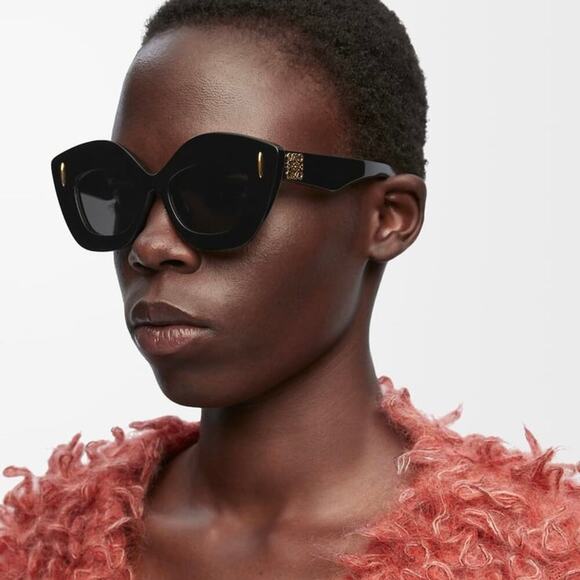 NEW!!!  LOEWE Sunglasses LW40127I 25E Authentic main image 12